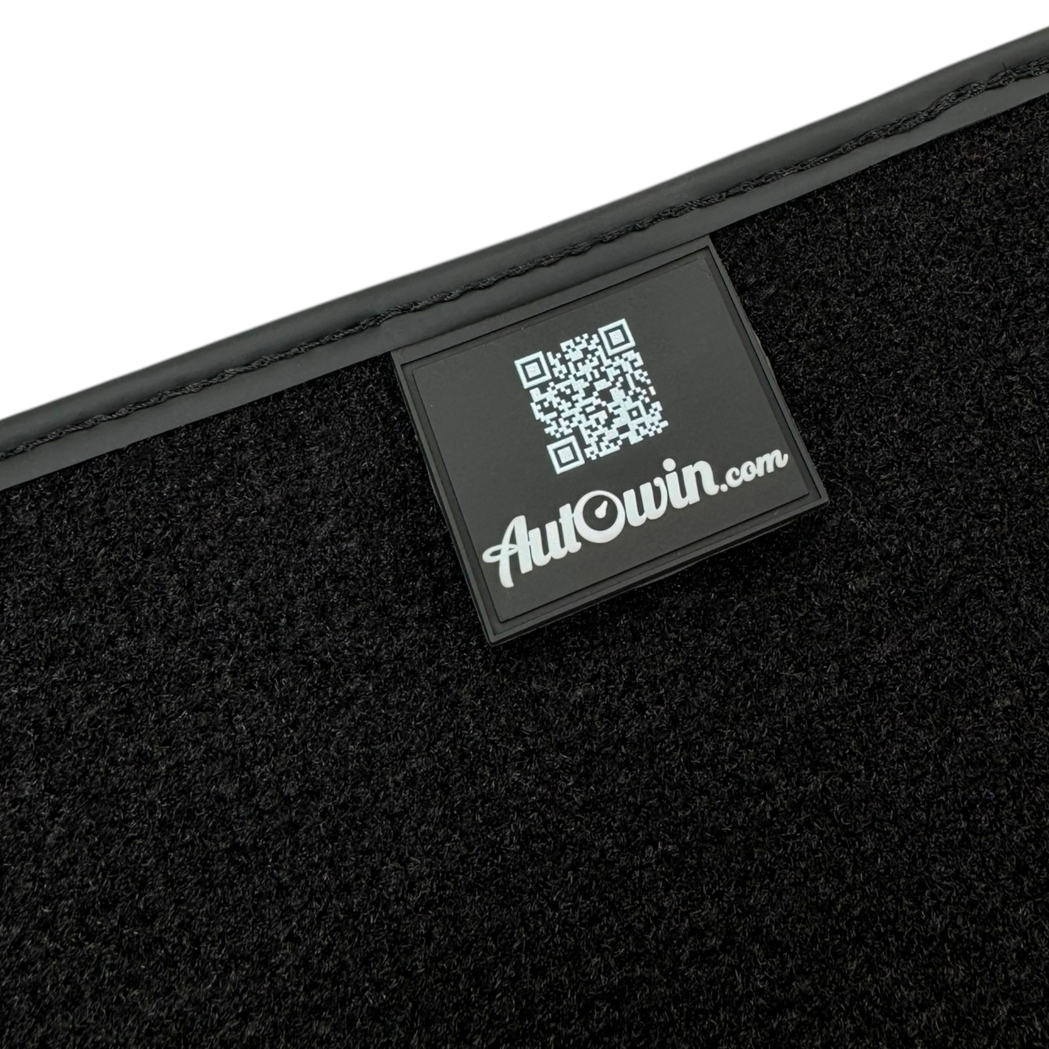 Black Floor Mats for Lincoln Continental (2017-2020) Sedan with Leather | AutoWin - AutoWin