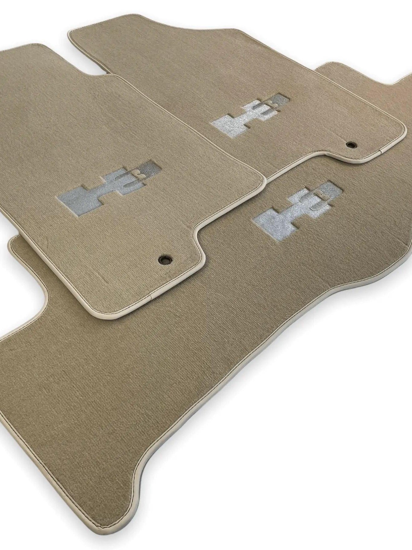 Floor Mats For Hummer H3 2005-2010 Tailored Beige Carpets - AutoWin