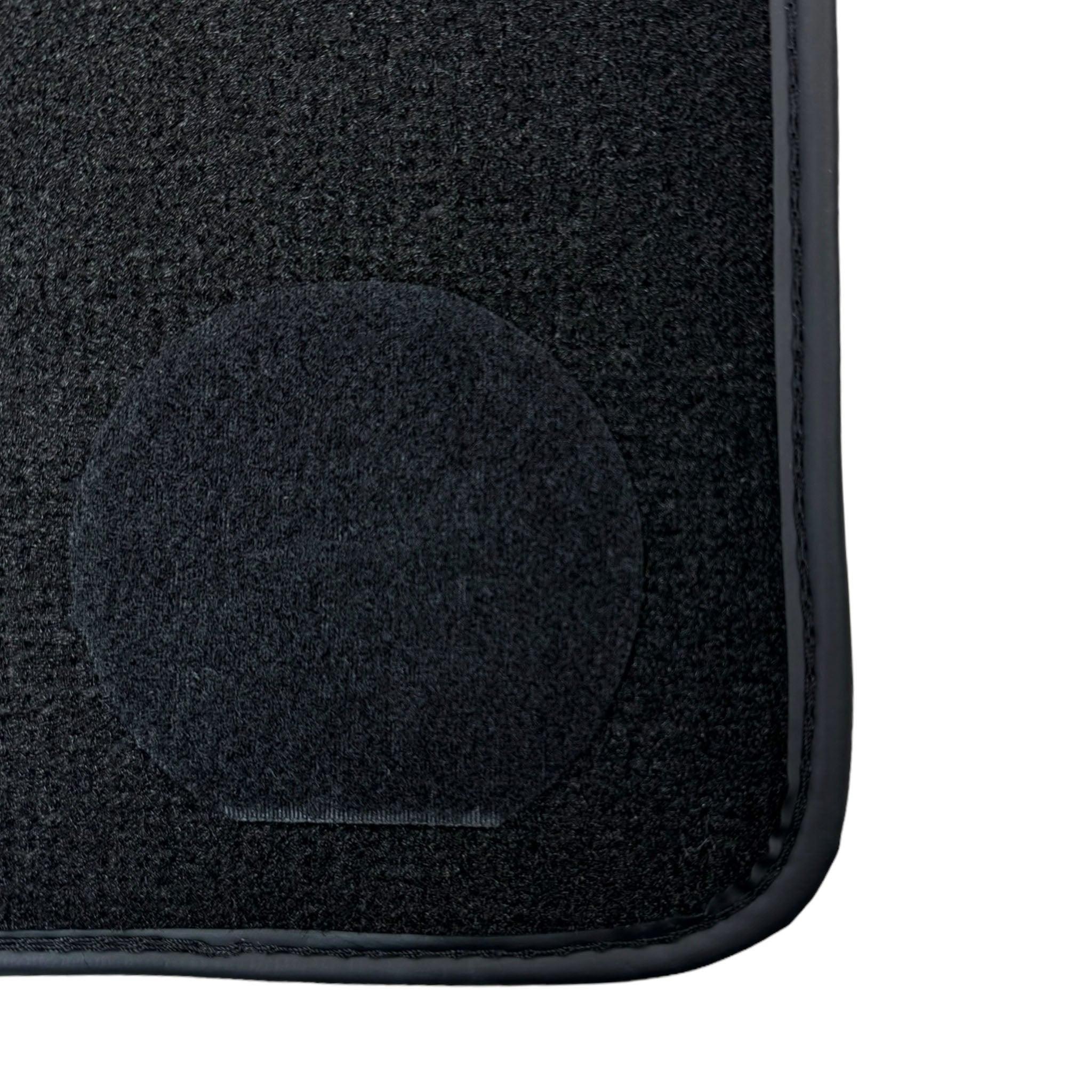 Black Floor Mats For BMW M5 E60 | Black Trim